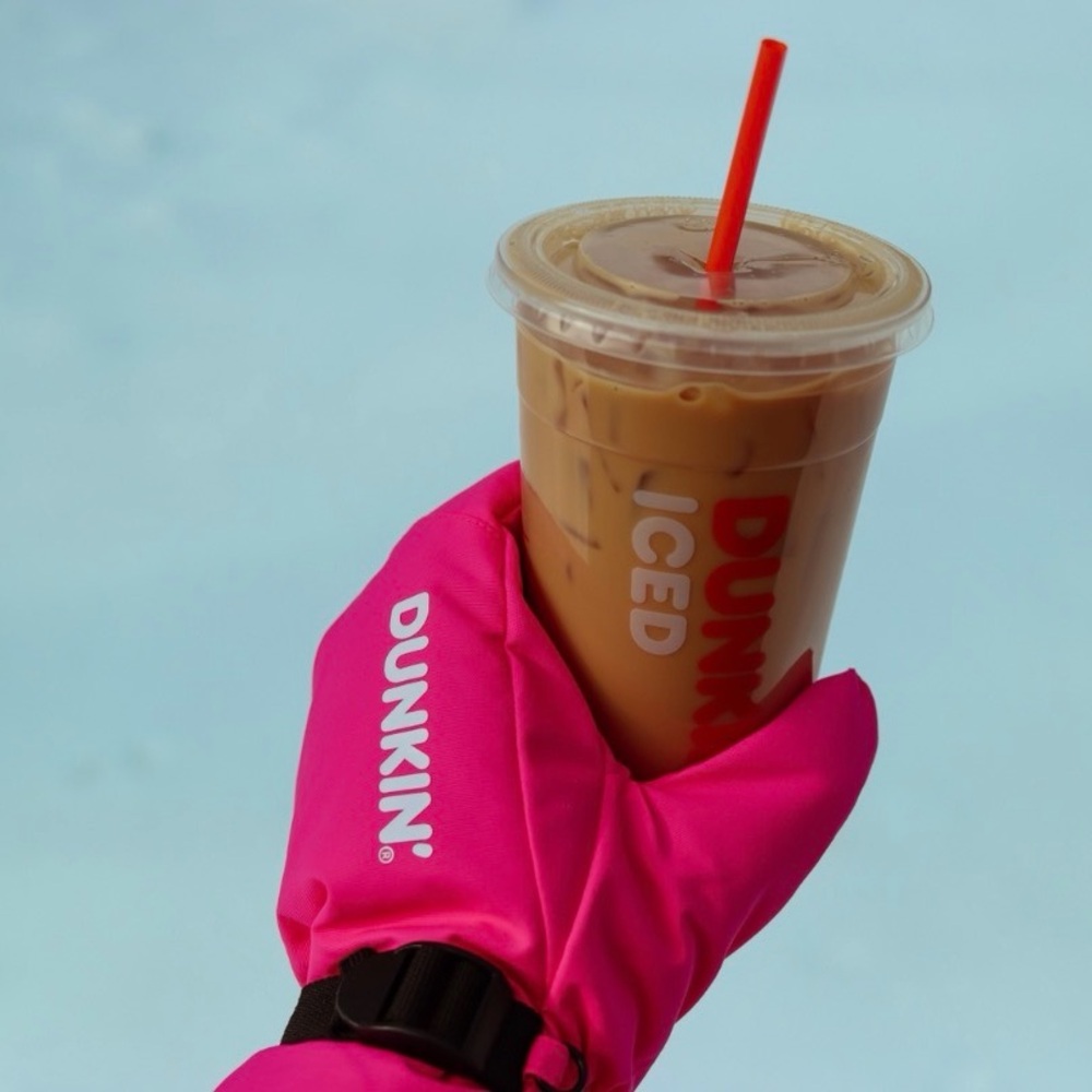 Viral Dunkin' Pink Insulated Mitten